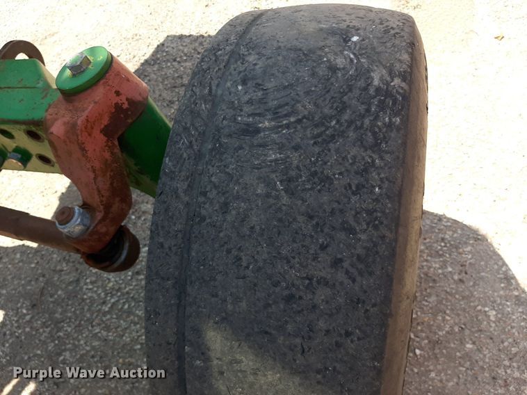 image for item OF9420 2007 John Deere 6415  tractor