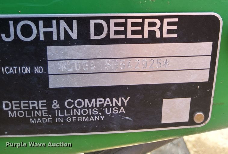 image for item OF9420 2007 John Deere 6415  tractor