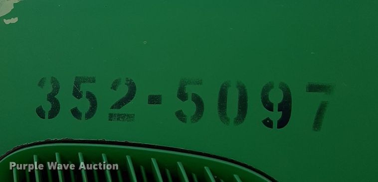 image for item OF9420 2007 John Deere 6415  tractor