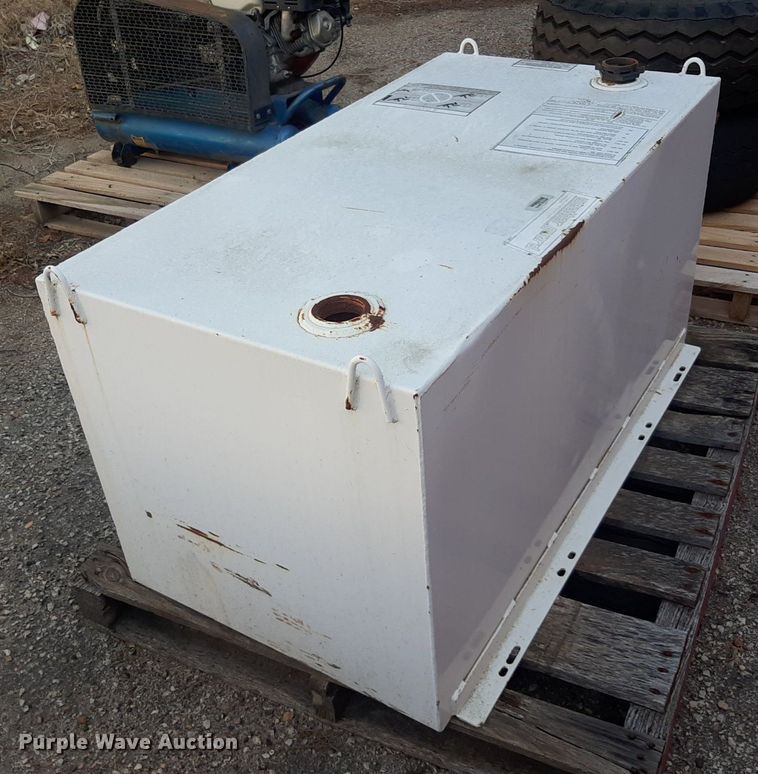 image for item OF9422 (7) auxiliary fuel tanks