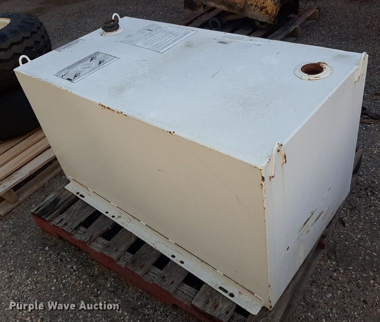 image for item OF9422 (7) auxiliary fuel tanks