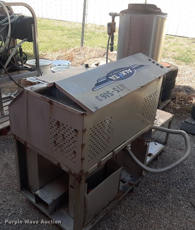 image for item OF9428 2013 Alkota 4201B-NG-UL  hot pressure washer