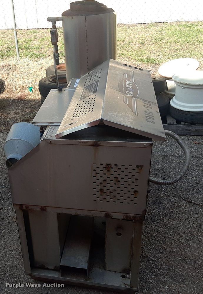 image for item OF9428 2013 Alkota 4201B-NG-UL  hot pressure washer