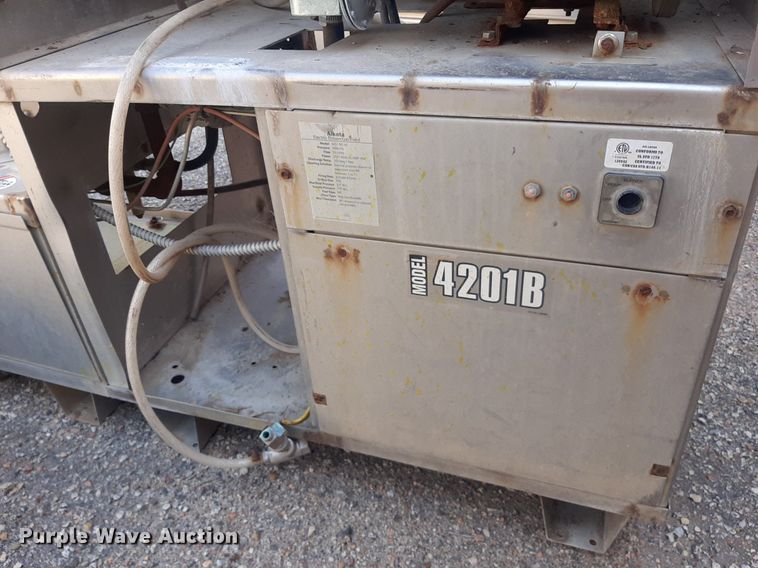 image for item OF9428 2013 Alkota 4201B-NG-UL  hot pressure washer