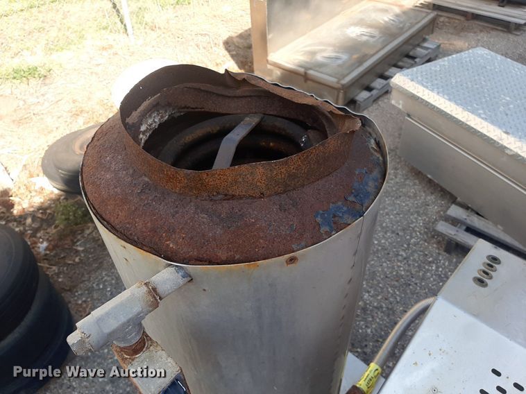 image for item OF9428 2013 Alkota 4201B-NG-UL  hot pressure washer