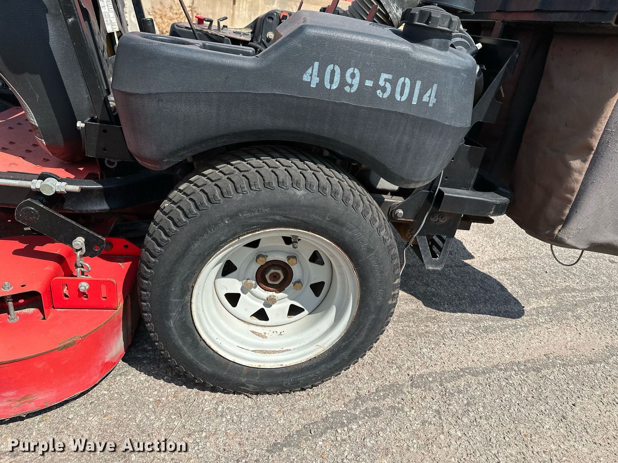 2003 Gravely 148Z ZTR lawn mower in Hutchinson, KS Item NF9242 for