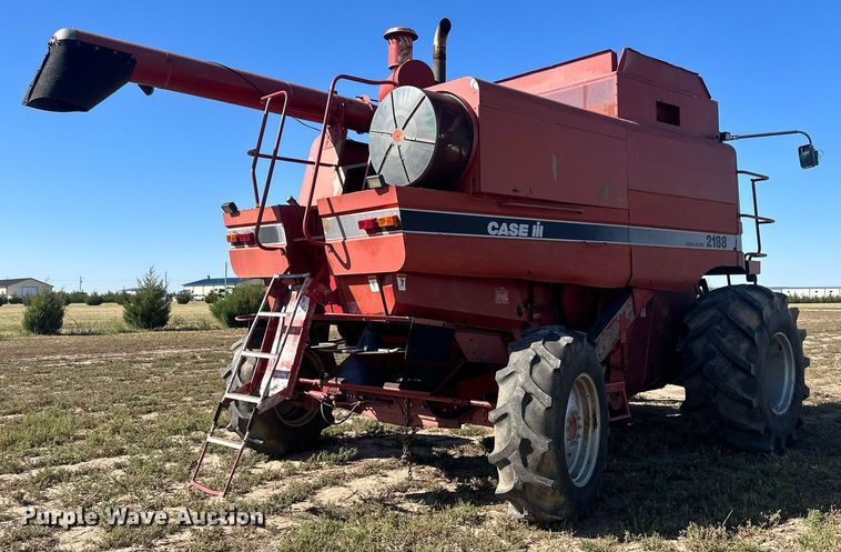 image for item DH1806 Case IH 2188  RWA combine