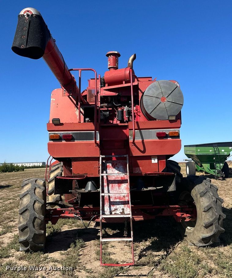 image for item DH1806 Case IH 2188  RWA combine