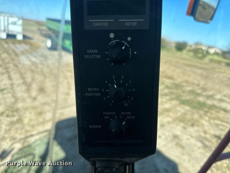 image for item DH1806 Case IH 2188  RWA combine