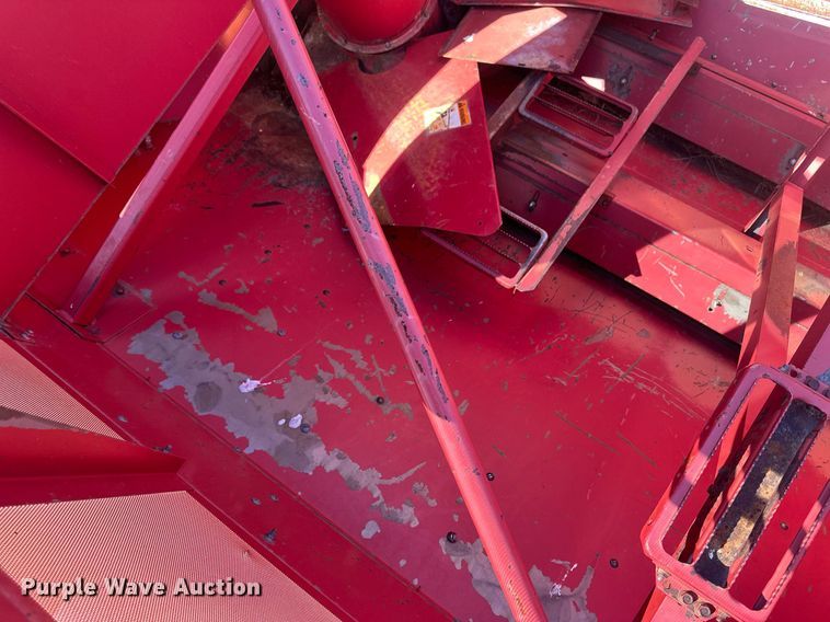 image for item DH1806 Case IH 2188  RWA combine