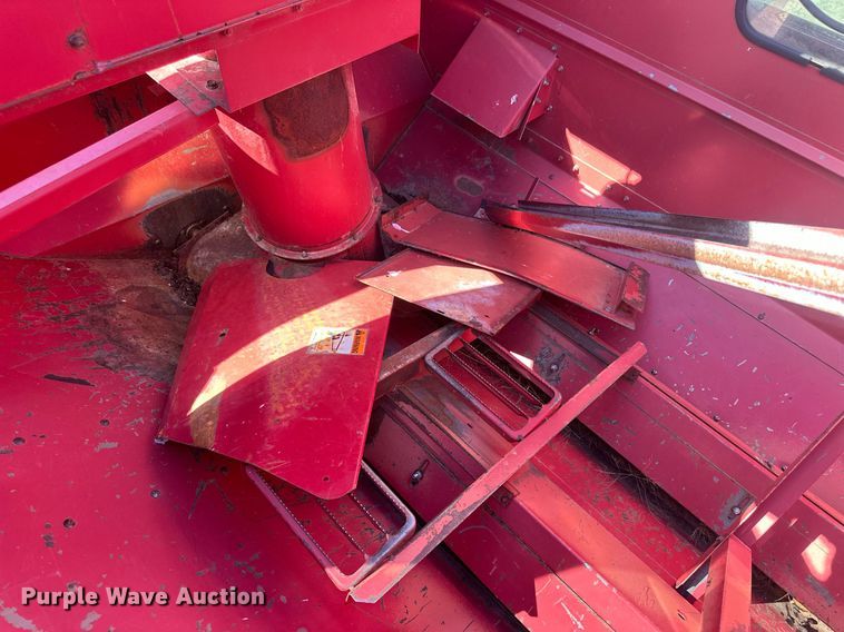 image for item DH1806 Case IH 2188  RWA combine