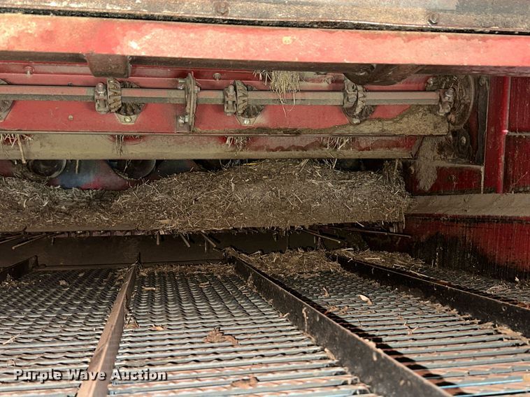 image for item DH1806 Case IH 2188  RWA combine