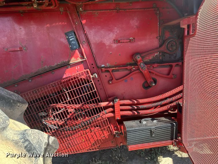 image for item DH1806 Case IH 2188  RWA combine