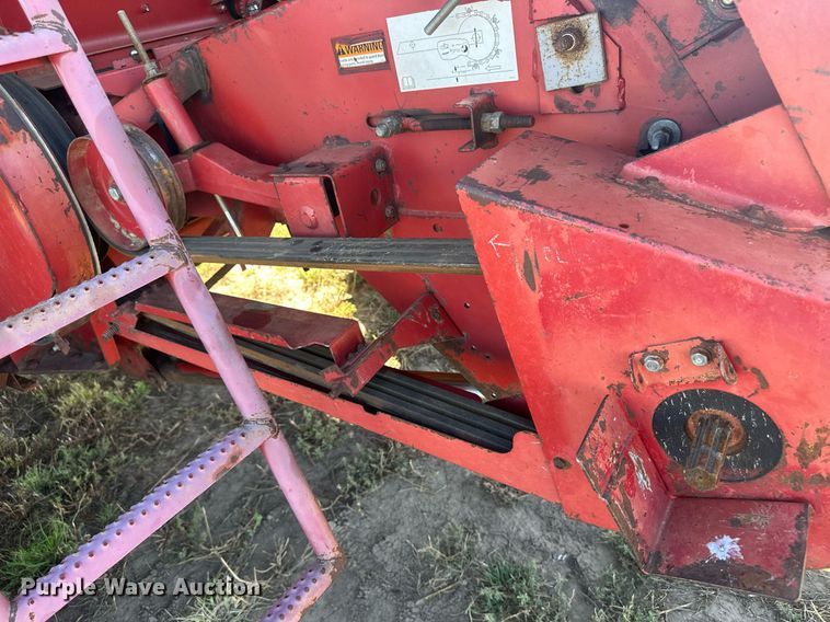 image for item DH1806 Case IH 2188  RWA combine