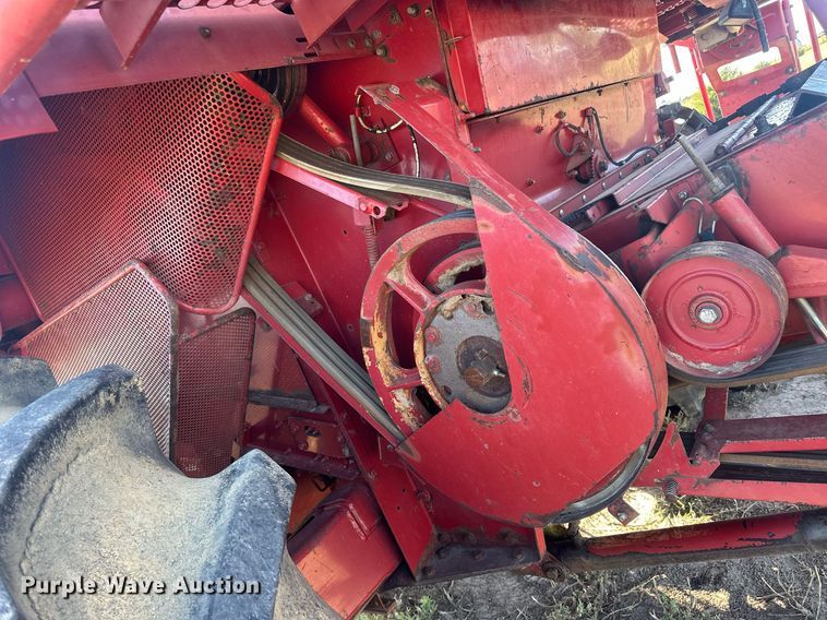 image for item DH1806 Case IH 2188  RWA combine