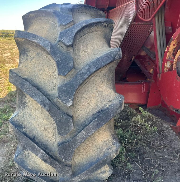 image for item DH1806 Case IH 2188  RWA combine