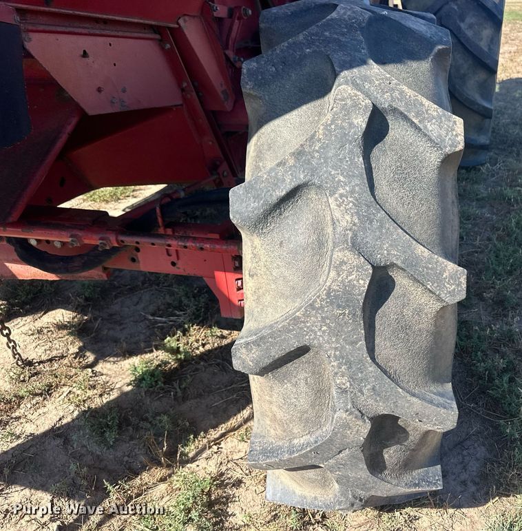 image for item DH1806 Case IH 2188  RWA combine