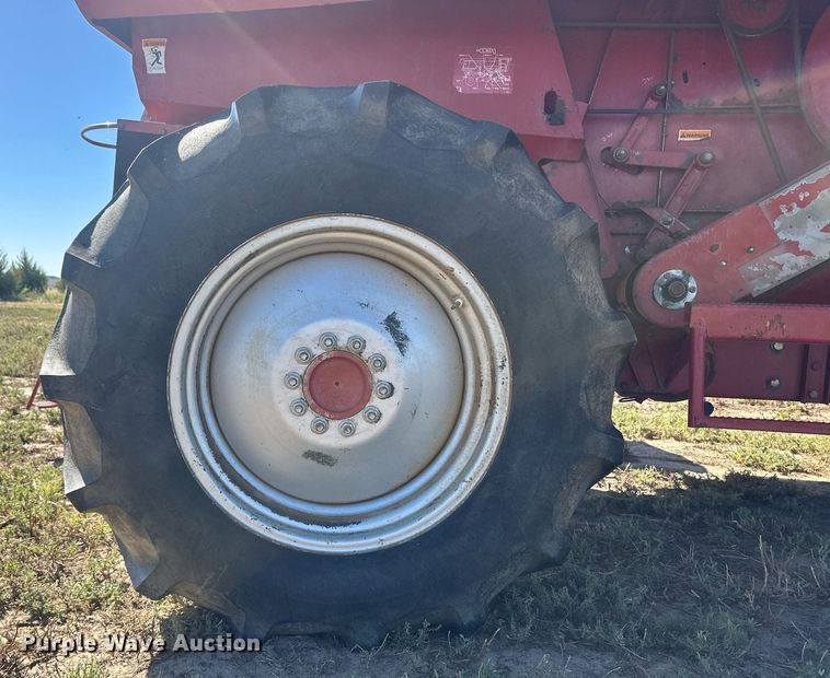 image for item DH1806 Case IH 2188  RWA combine