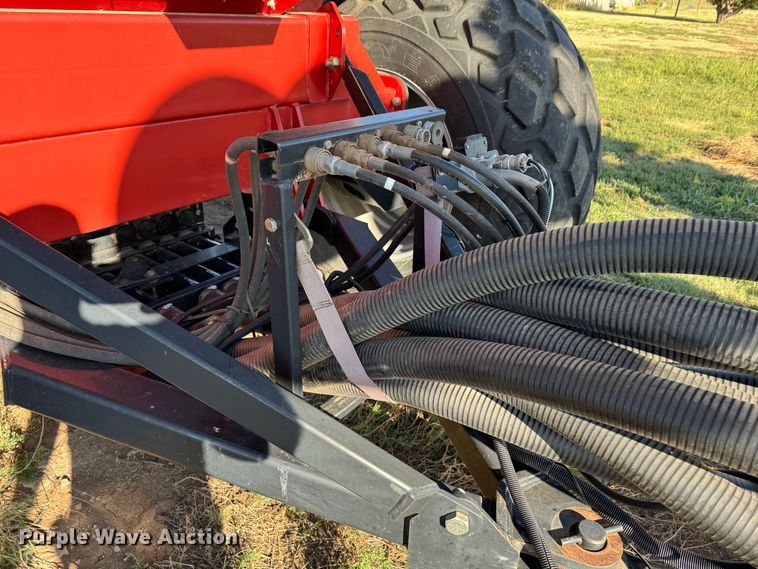 image for item DK2524 Case SDX 40  air seeder