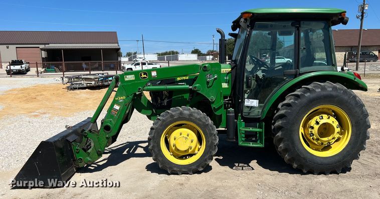 image for item DN3124 2015 John Deere 5075E  MFWD tractor