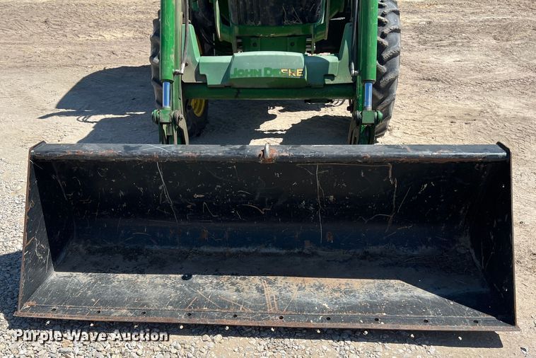 image for item DN3124 2015 John Deere 5075E  MFWD tractor