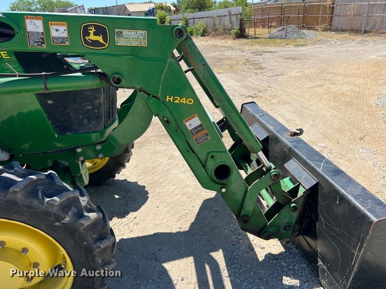 image for item DN3124 2015 John Deere 5075E  MFWD tractor