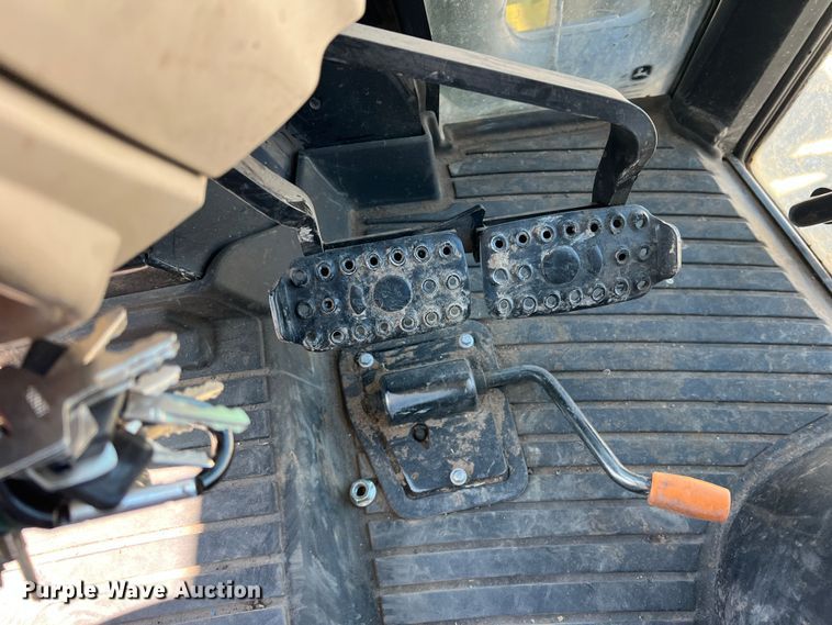 image for item DN3124 2015 John Deere 5075E  MFWD tractor