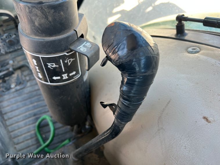 image for item DN3124 2015 John Deere 5075E  MFWD tractor