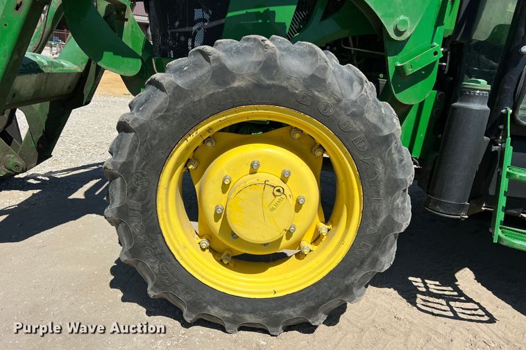 image for item DN3124 2015 John Deere 5075E  MFWD tractor