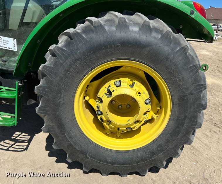 image for item DN3124 2015 John Deere 5075E  MFWD tractor