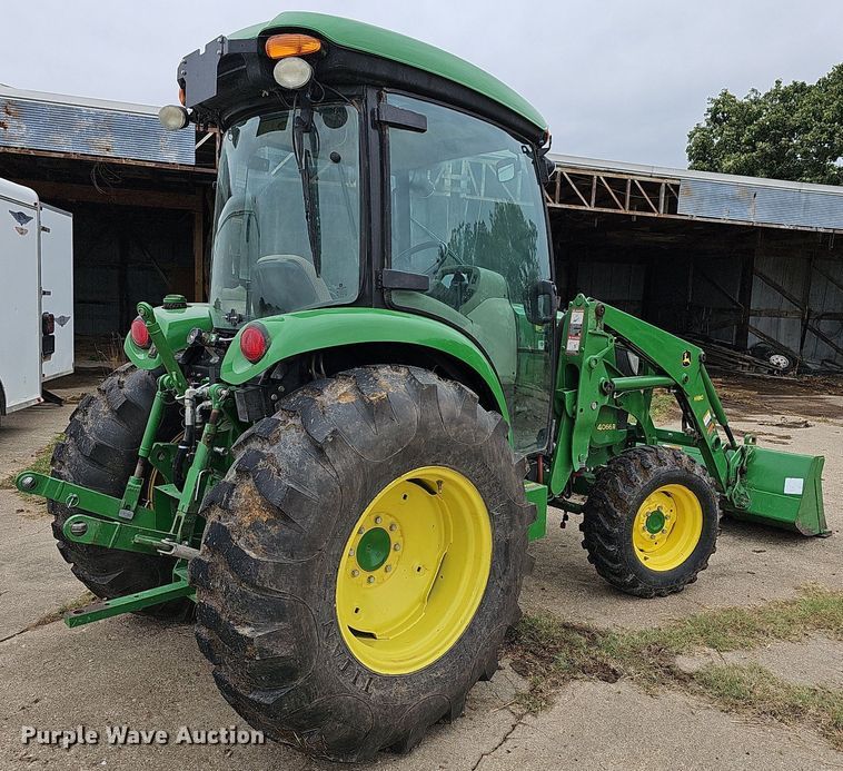 image for item DN8712 2015 John Deere 4066R  tractor