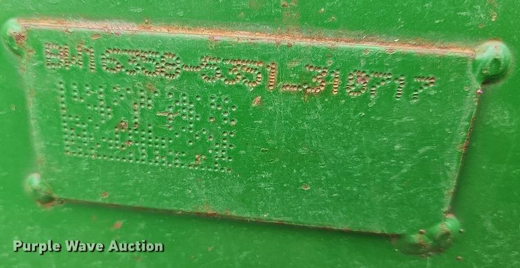 image for item DN8712 2015 John Deere 4066R  tractor