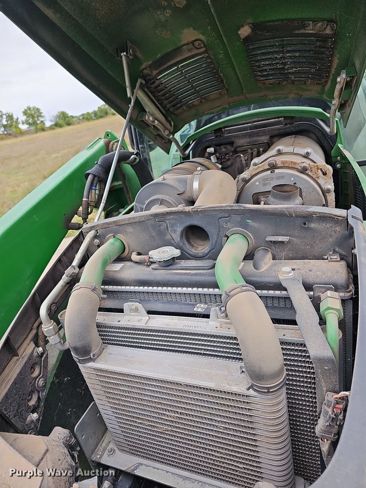 image for item DN8712 2015 John Deere 4066R  tractor