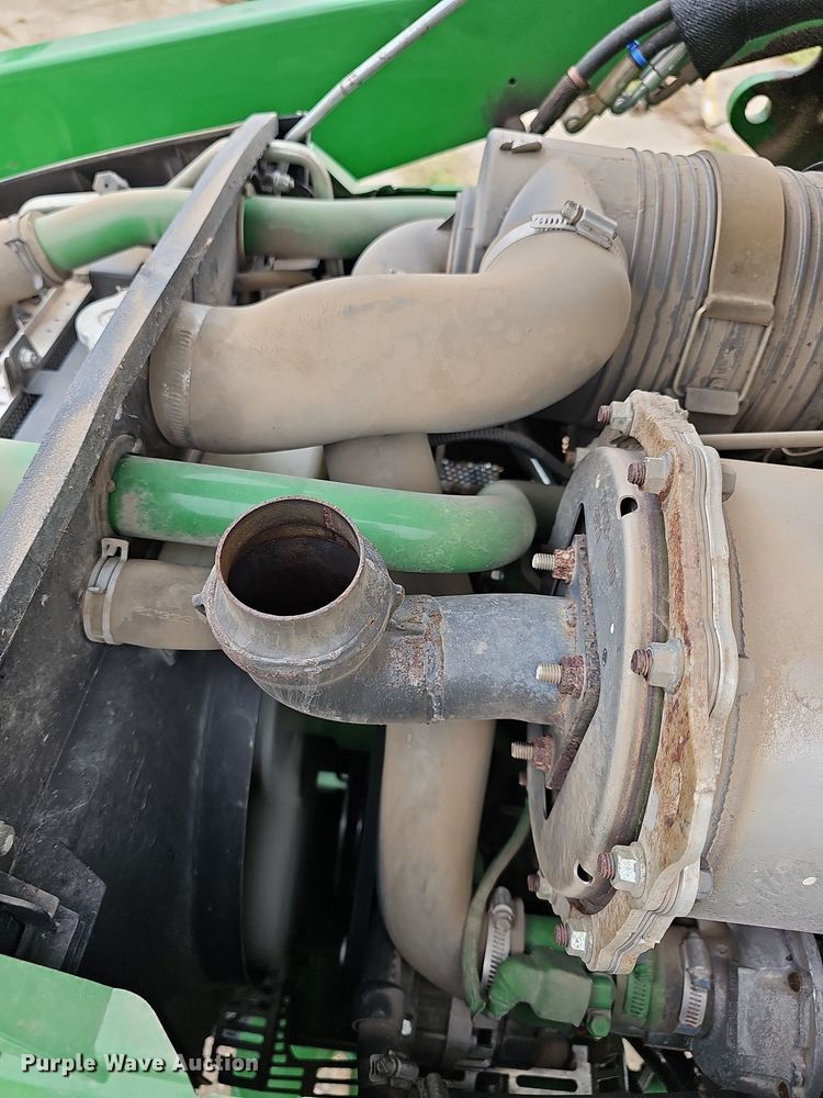 image for item DN8712 2015 John Deere 4066R  tractor