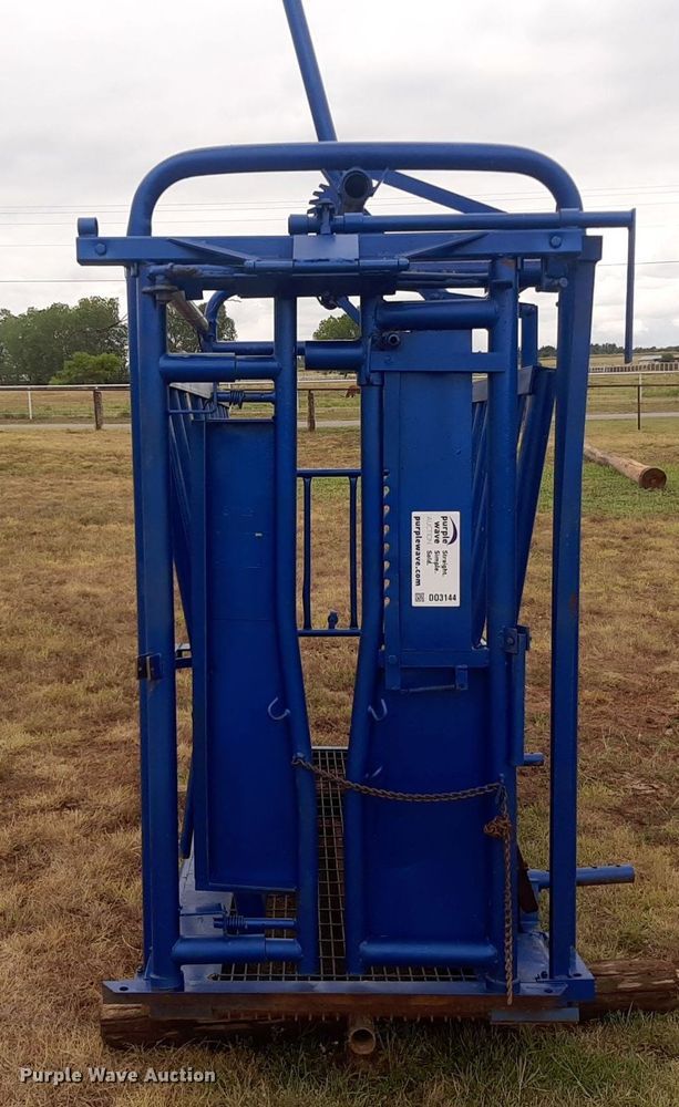 image for item DO3144 Squeeze chute