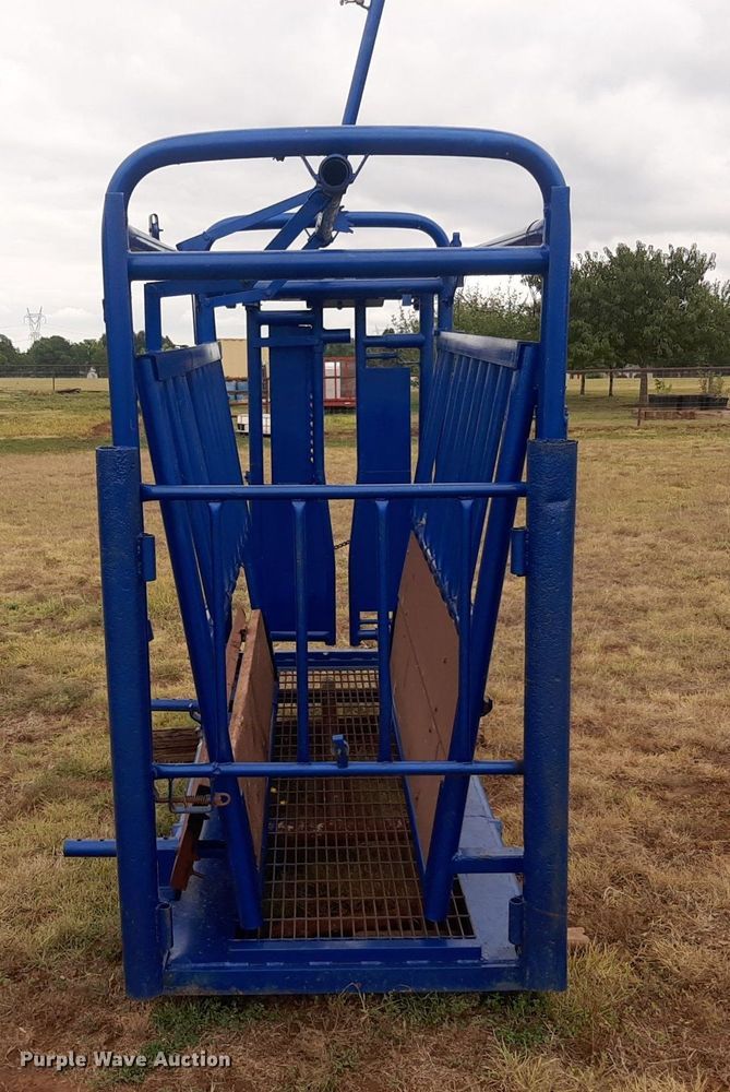 image for item DO3144 Squeeze chute