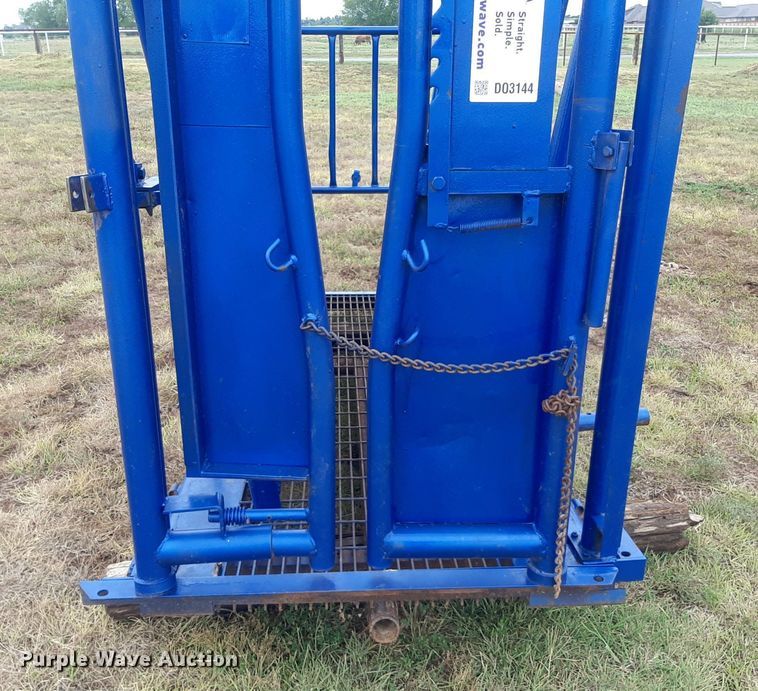 image for item DO3144 Squeeze chute