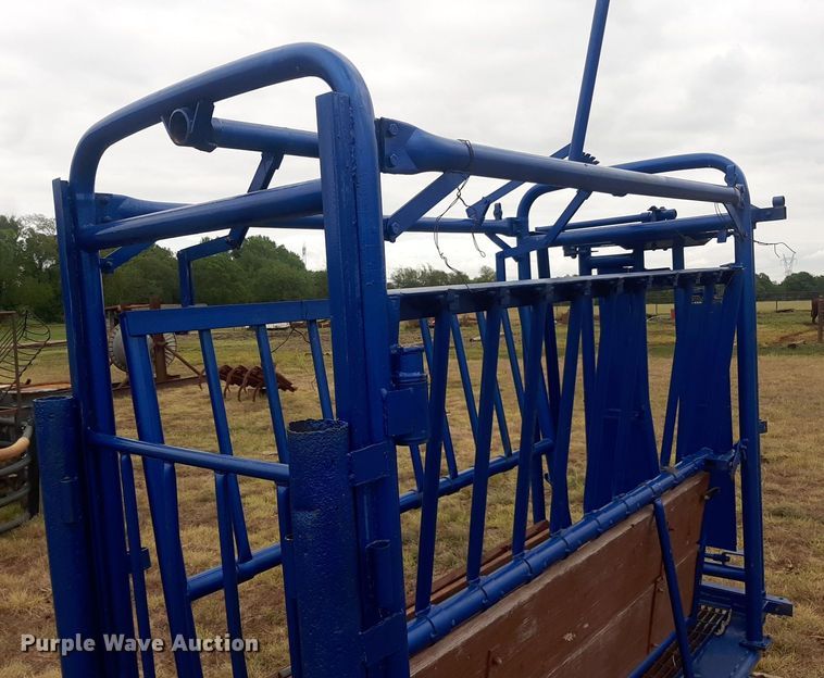 image for item DO3144 Squeeze chute