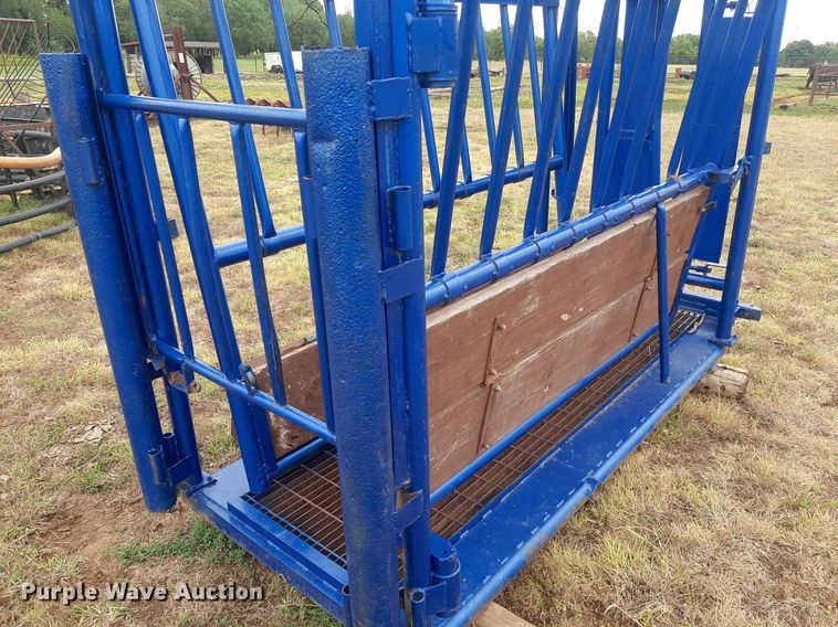 image for item DO3144 Squeeze chute