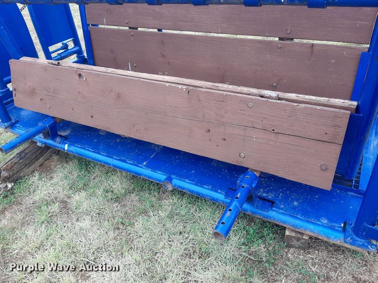 image for item DO3144 Squeeze chute