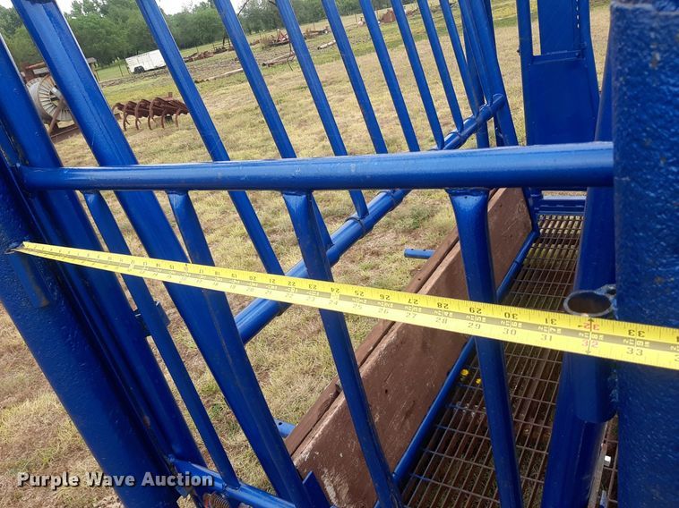 image for item DO3144 Squeeze chute