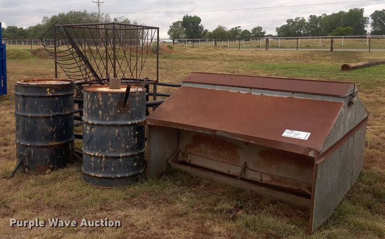 image for item DO3145 (5) livestock feeders