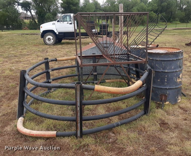 image for item DO3145 (5) livestock feeders