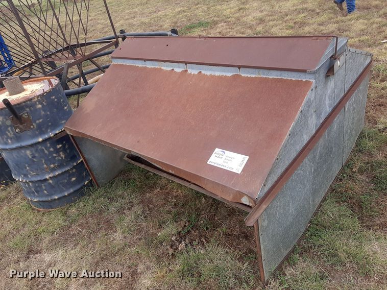 image for item DO3145 (5) livestock feeders