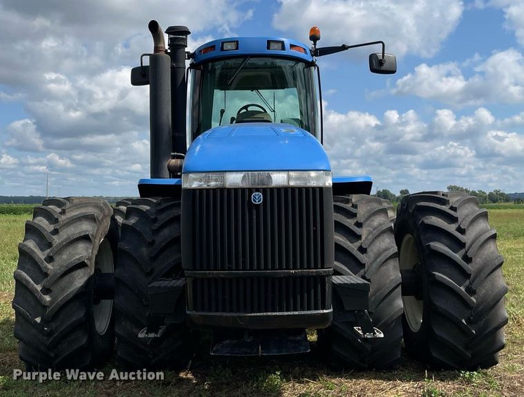 image for item DP0051 2002 New Holland TJ375  4WD tractor