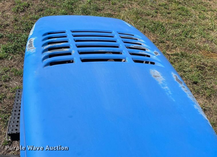 image for item DP0051 2002 New Holland TJ375  4WD tractor