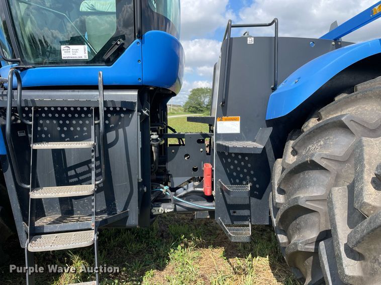 image for item DP0051 2002 New Holland TJ375  4WD tractor