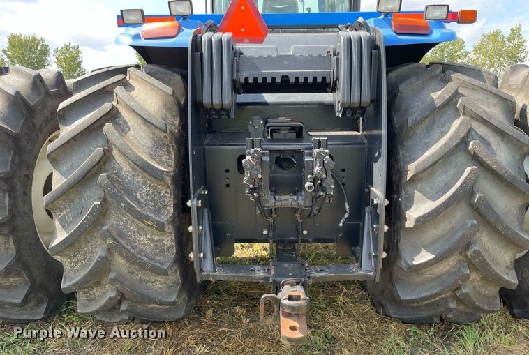 image for item DP0051 2002 New Holland TJ375  4WD tractor