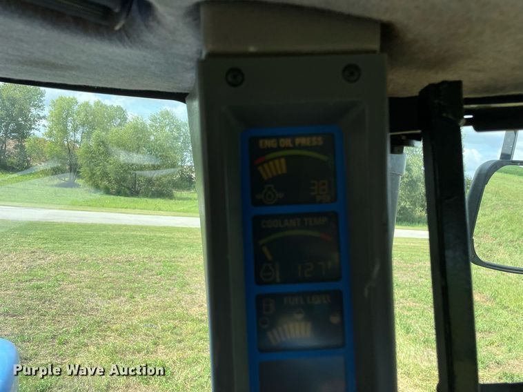 image for item DP0051 2002 New Holland TJ375  4WD tractor