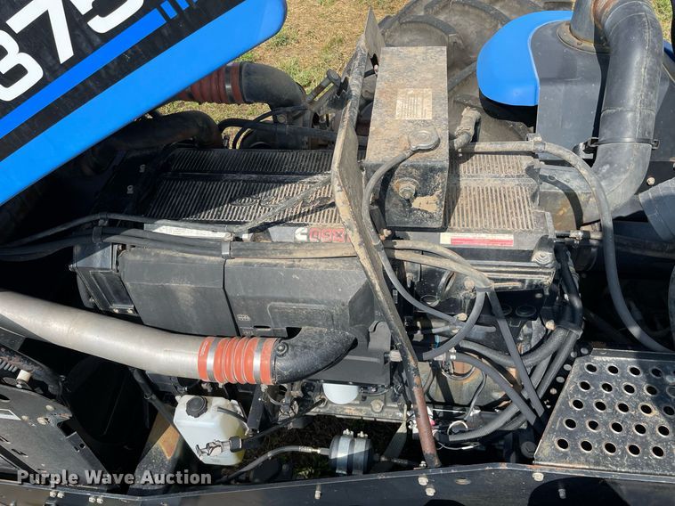 image for item DP0051 2002 New Holland TJ375  4WD tractor